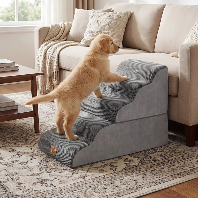Escalier chien gris mousse confortable
